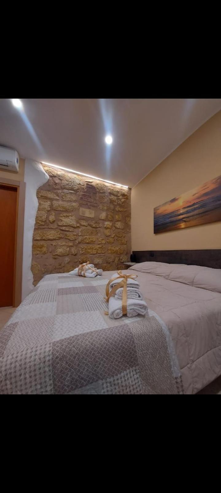 Kalgheros Luxury Rooms Agrigento Exteriör bild