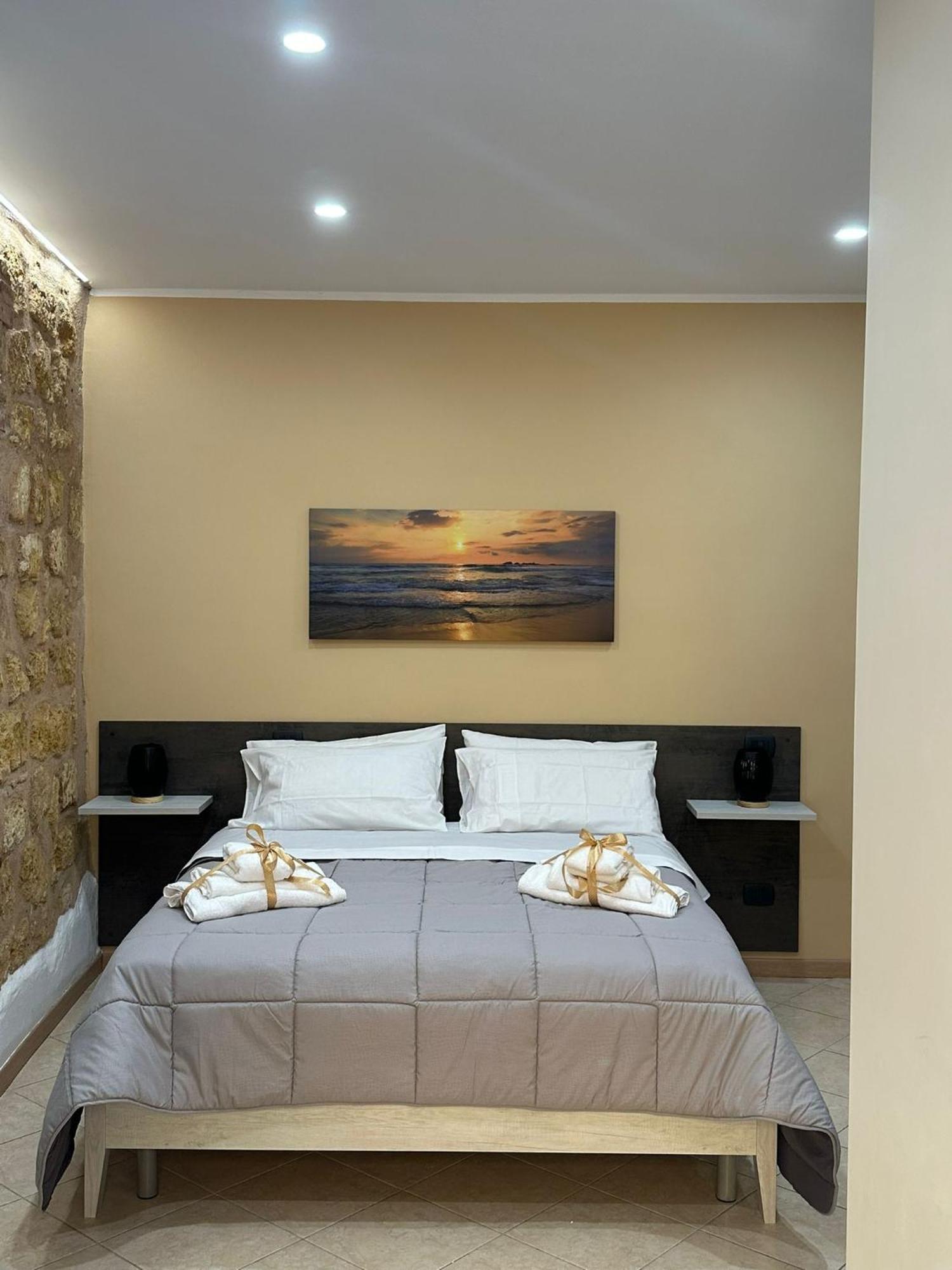 Kalgheros Luxury Rooms Agrigento Exteriör bild